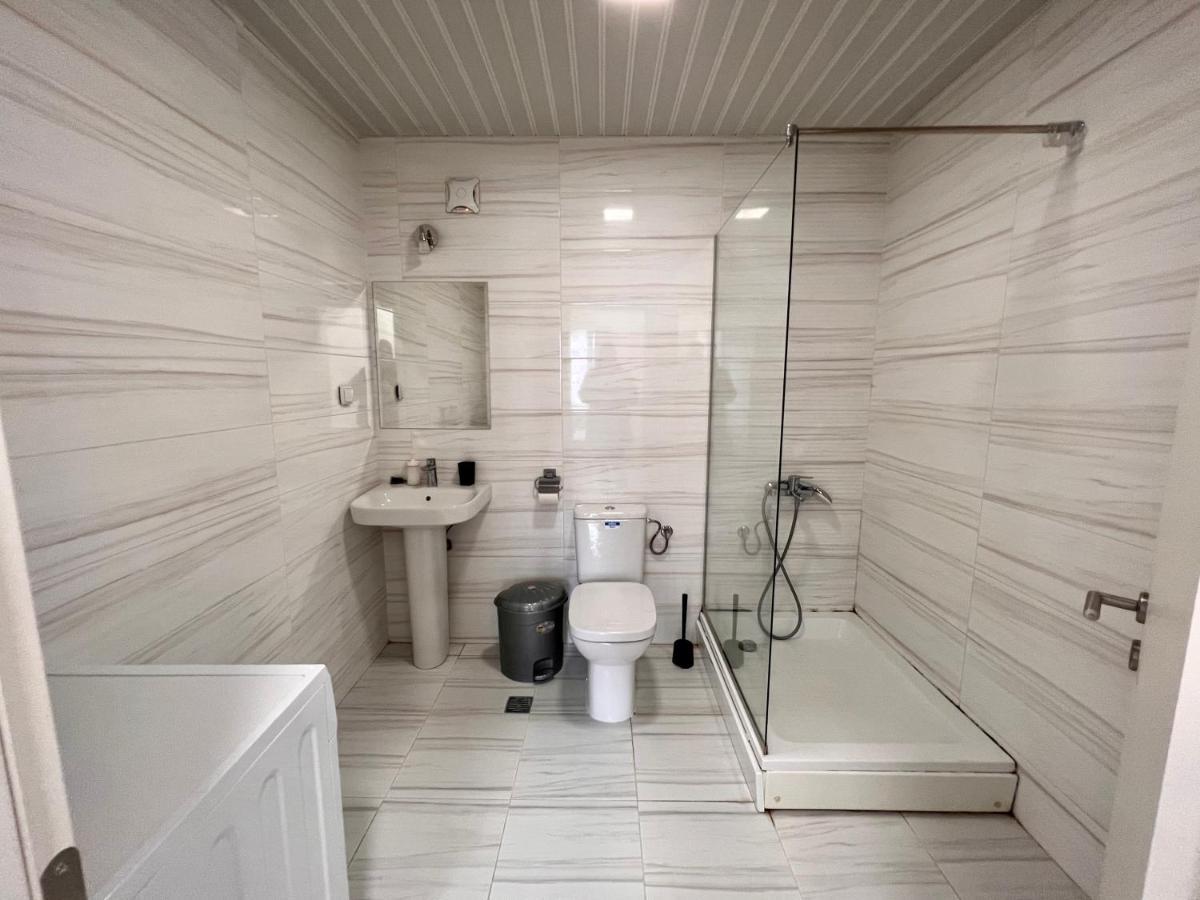High-End Spacious Apartment Next To City Mall 斯科普里 外观 照片